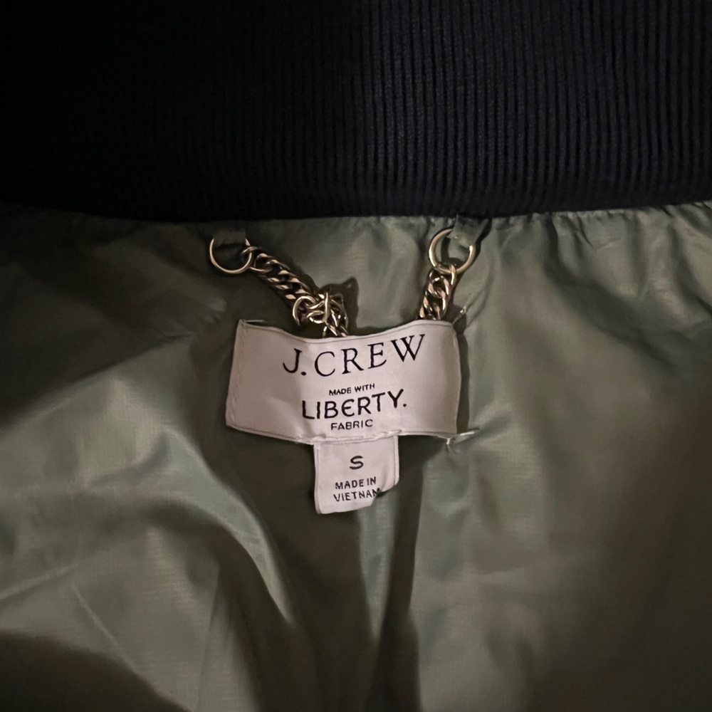 J Crew Flurry puffer jacket with PrimaLoft® in Liberty May Nouveau print - Picture 7 of 11